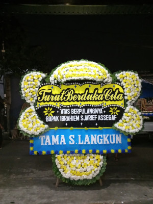 Papan Bunga Duka di Pasar Merah Timur